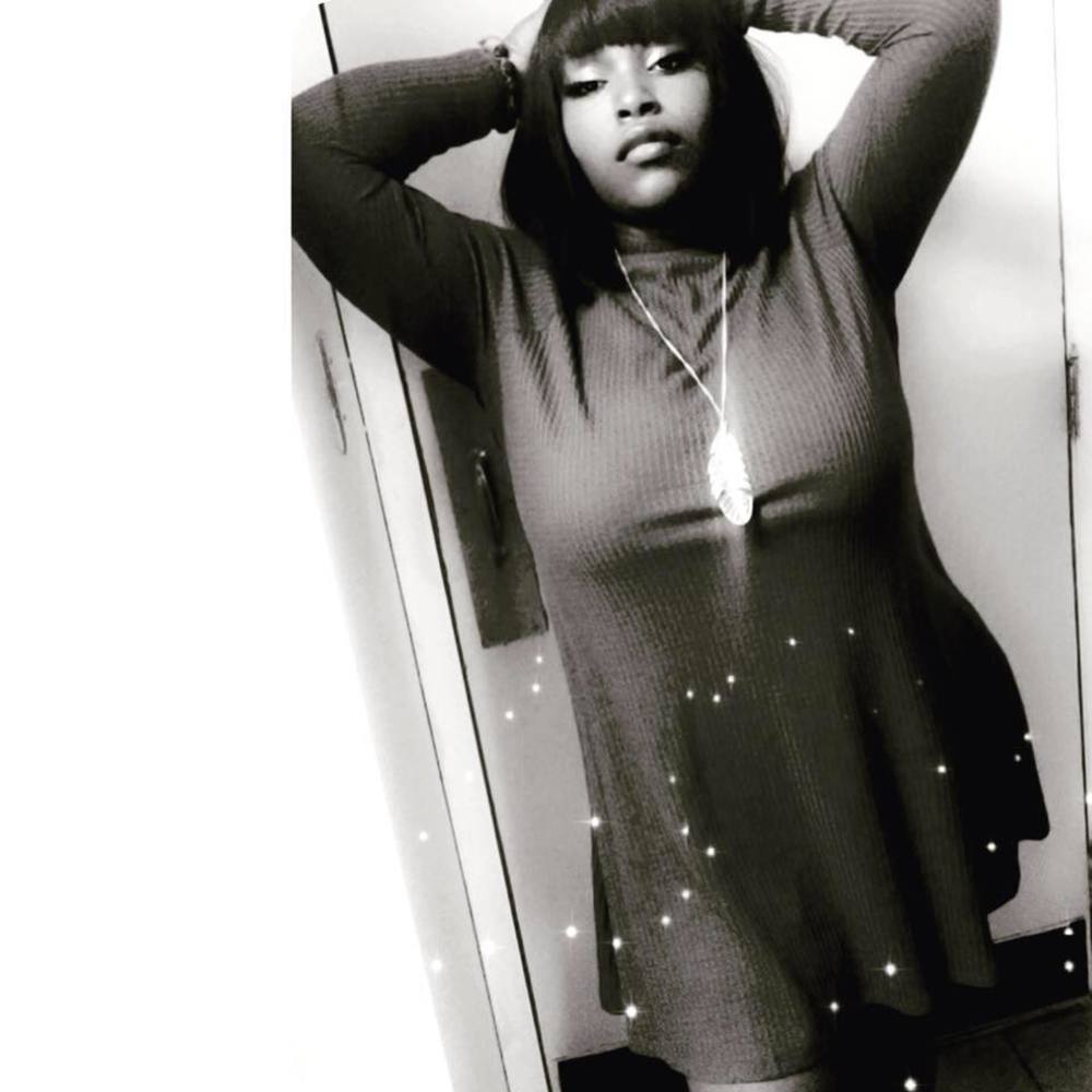 Meet your Posher, Iesha